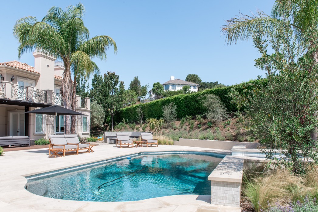 Can I Lease a Luxury Home in Malibu?
